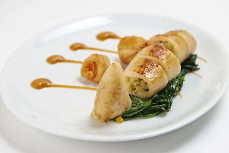 Squid stuffed with rice and herbs