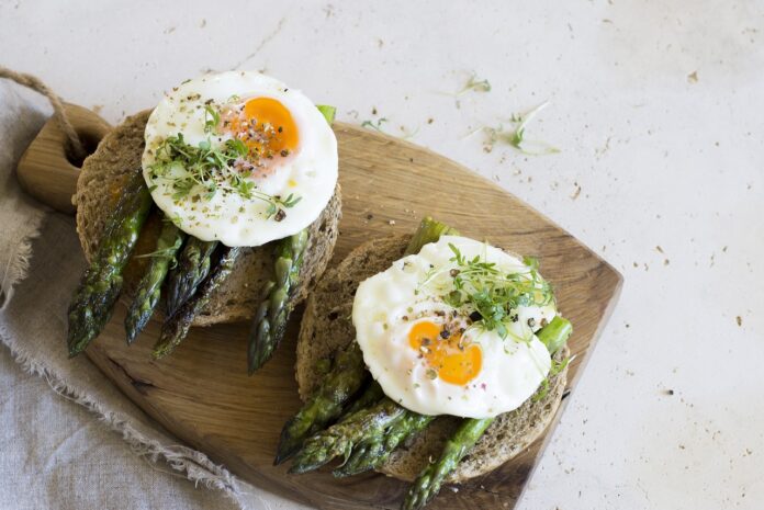 Γρήγορες συνταγές με αυγά για το μεσημεριανό ή το βραδινό σου