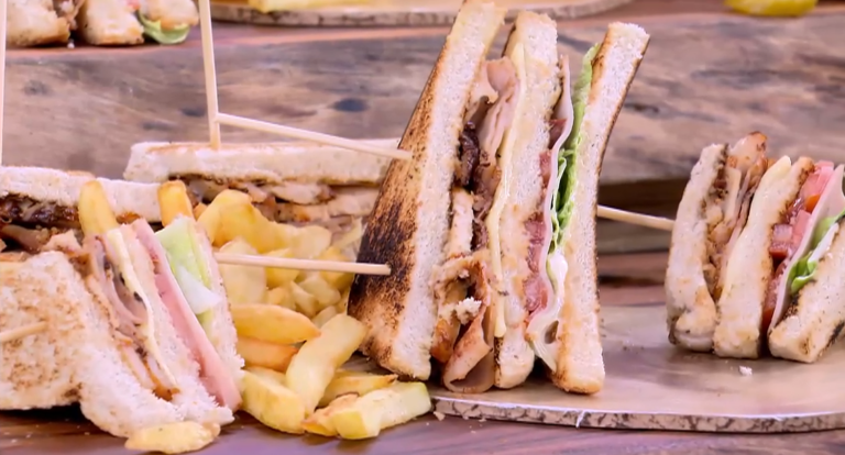 Ιδιαίτερα και κλασσικά sandwich για πάρτυ